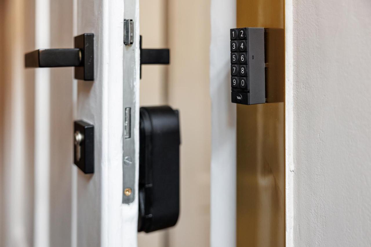 Aries' Collection Luxury Suites บราชอฟ ภายนอก รูปภาพ