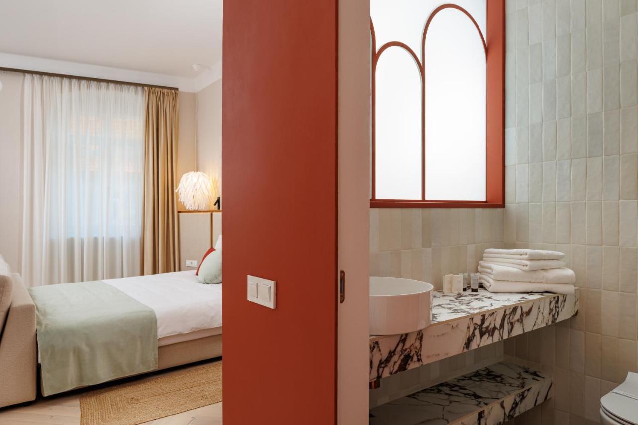 Aries' Collection Luxury Suites บราชอฟ ภายนอก รูปภาพ